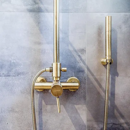 Gasthuis Volta 38 3*